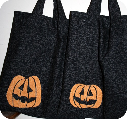 halloween totes 4